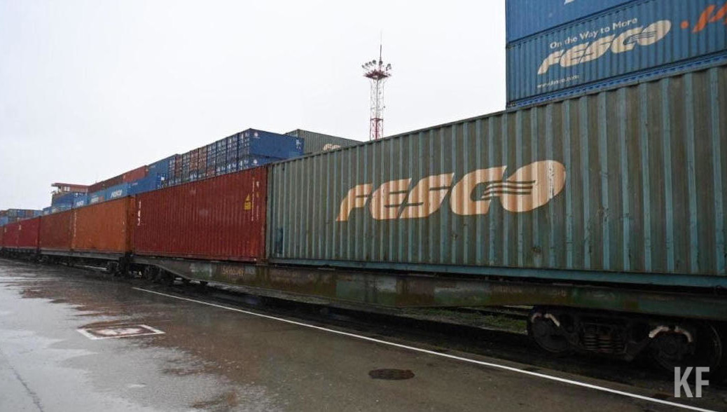 Также глава группы Андрей Северилов предложил задействовать речной путь по Волге как альтернативу железной дороге.