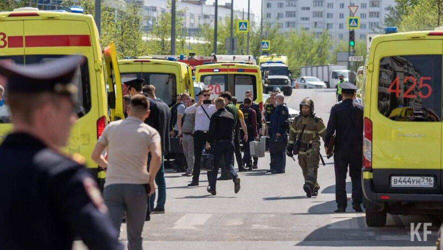 Сейчас он в реанимации.