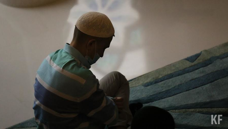 Единоверцев сопроводят руководители из числа татарстанских хазратов.