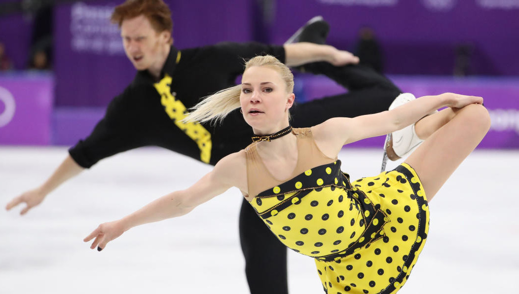 Российская фигуристка выступит в паре с Владимиром Морозовым.