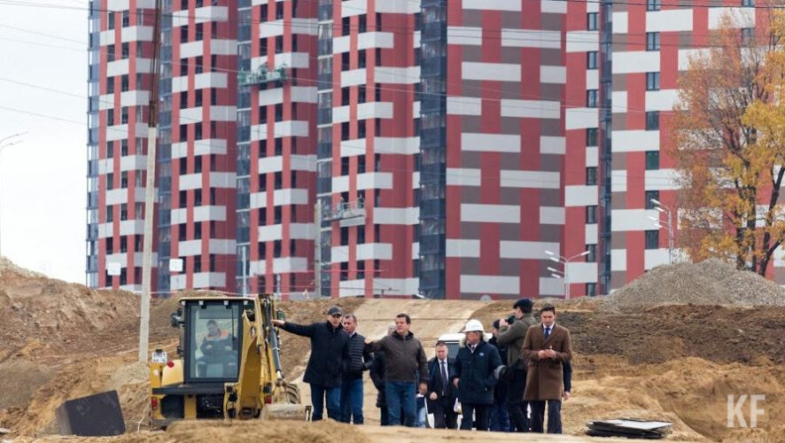 Количество сделок постоянно растет.