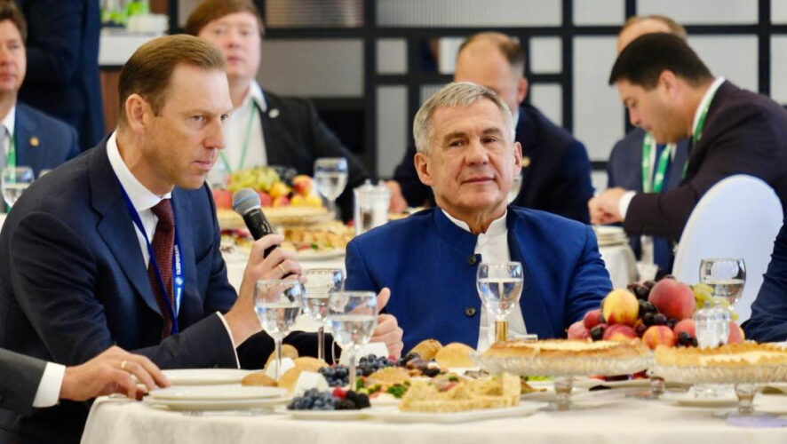 В столице республики стартовал нефтегазохимический форум