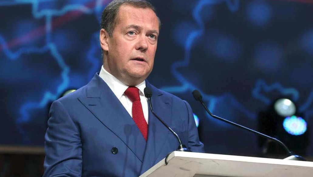 Политик считает