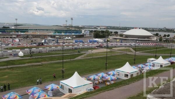 Сегодня на площади Тысячелетия в Казани состоится автошоу Kazan City Racing. 15 июня в специальной зоне GT Academy на Площади Тысячелетия любой желающий
