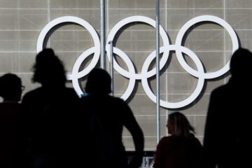 Международный олимпийский комитет отказал 15 россиянам (13 спортсменам и двум тренерам)
