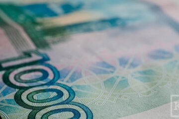 Средняя зарплата в столице Татарстана составила 34 900 рублей.