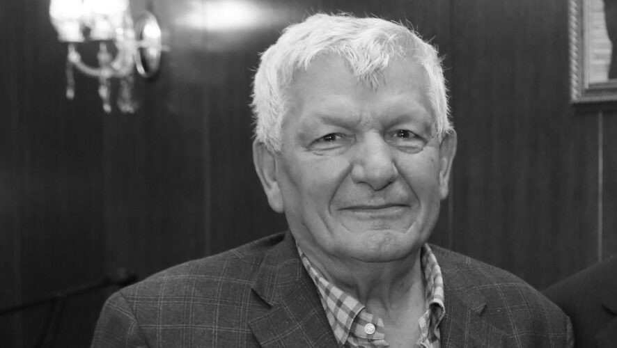 В 2015 году бизнесмену вручили медаль Республики Татарстан &laquo;За доблестный труд&raquo;.