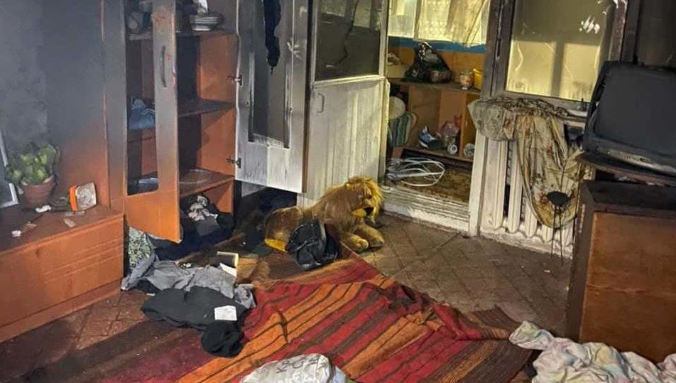 Пожар произошел в квартире по проспекту Шинников