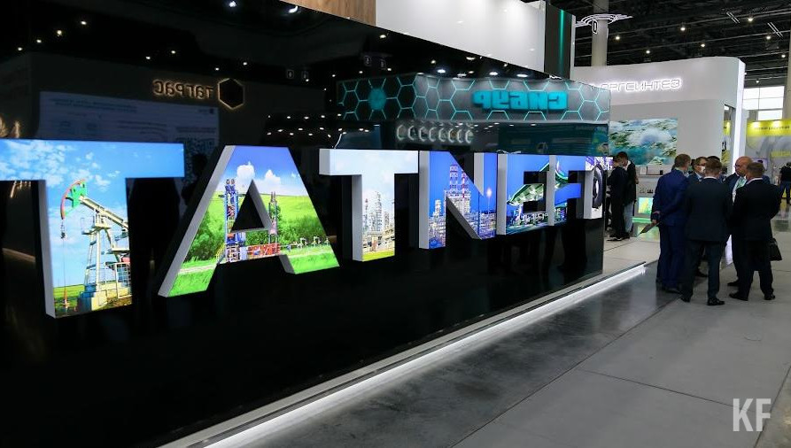 Согласно разорванному контракту