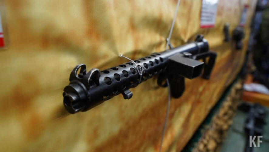 Мужчина переделал оружие самодельным способом из двуствольного гладкоствольного охотничьего ружья модели «ТОЗ-63».