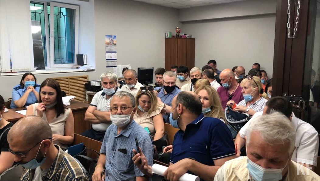 Группа мошенников замешана в более чем 100 эпизодах обмана страховых и лизинговых компаний.