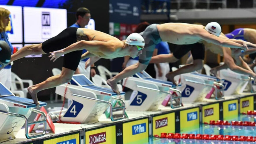 В Казани прошёл этап Кубка мира по плаванию. Татарстанские спортсмены не затерялись.