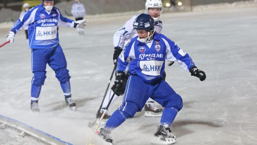 В матче 18-го тура чемпионата России по хоккею с мячом казанское «Динамо» на своем льду с минимальным счетом проиграло «Сибсельмашу»
