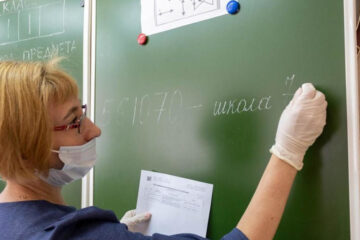 Коронавирусом заболели 69 учителей.