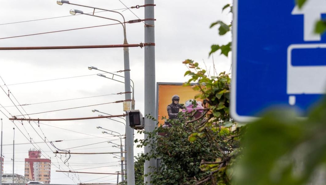 Аппаратные комплексы будут контролировать перекрестки и скорость машин.