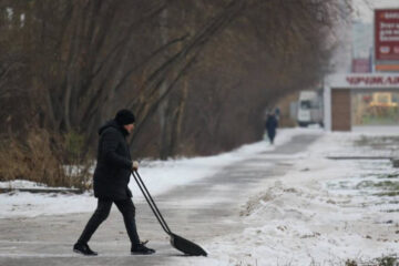 Накануне обещанного синоптиками снегопада главы администраций районов столицы Татарстана отчитались о готовности к борьбе с осадками. Как оказалось