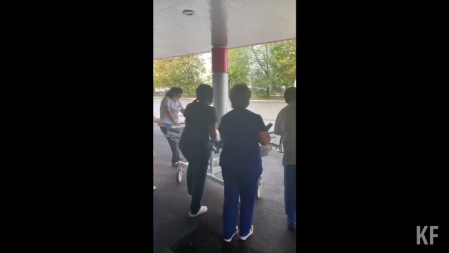 Всего в аварии пострадали 12 человек