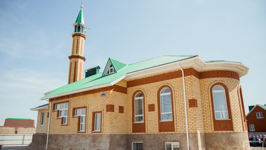 укравшего пожертвования из мечети