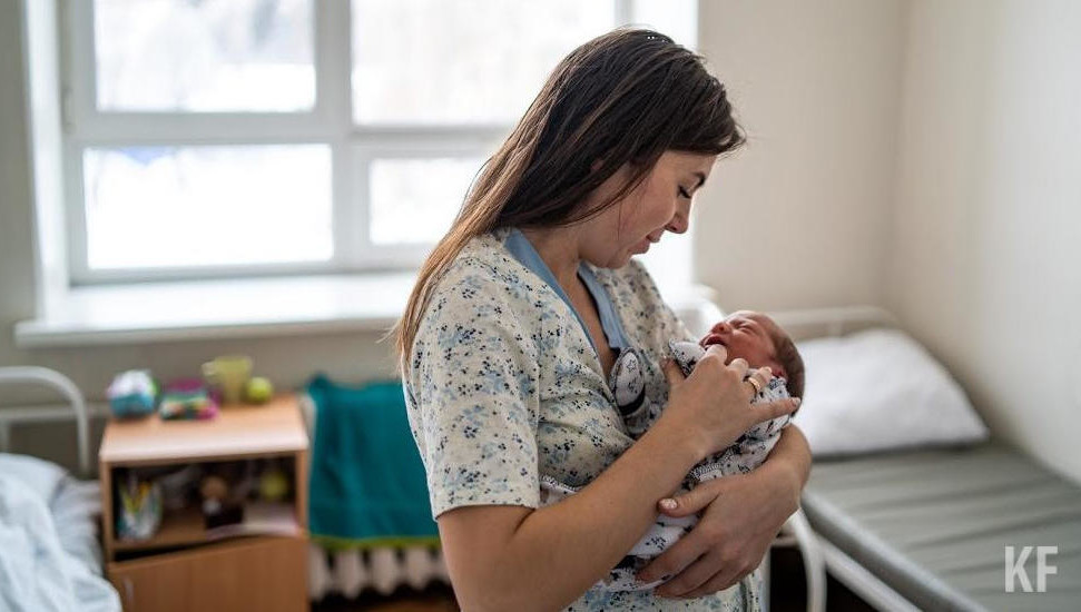 Женщины Татарстана рожают слишком поздно. Почему? Об этом размышляли участники медицинской конференции в Казани.