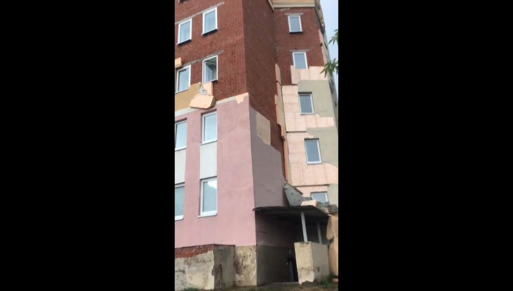 Поврежденным оказался автомобиль.