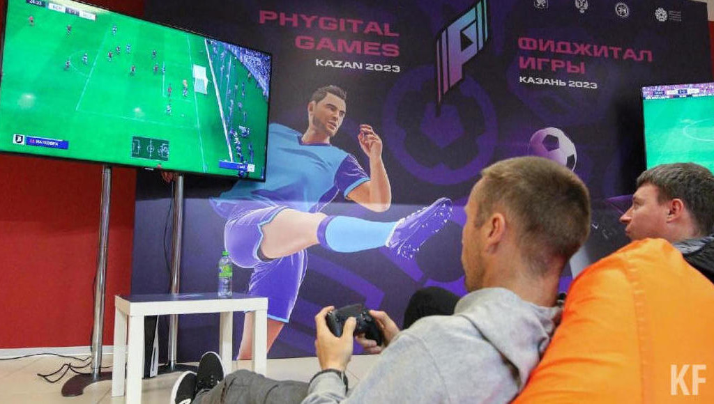 Женщине 67 лет.