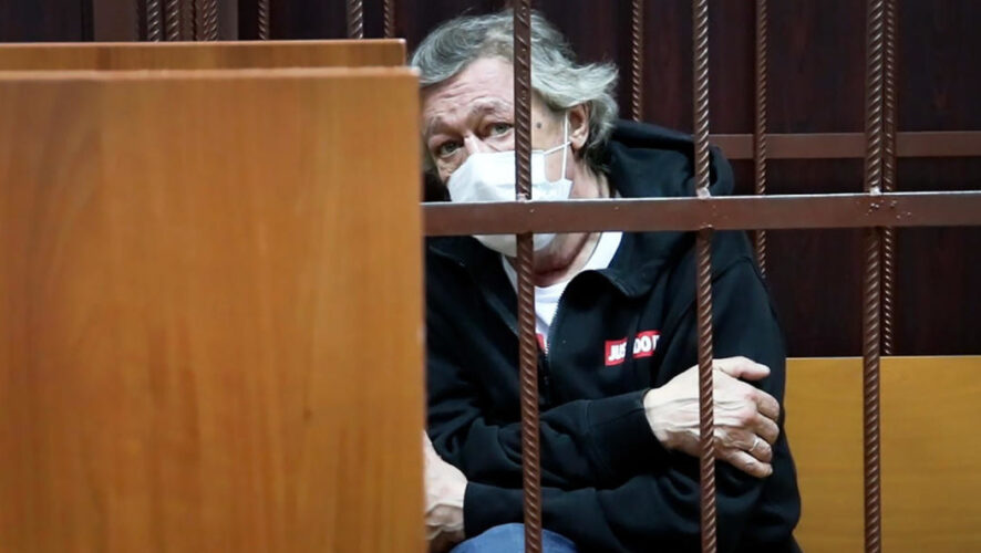 В суде для российского артиста запросили 11 лет колонии общего режима.