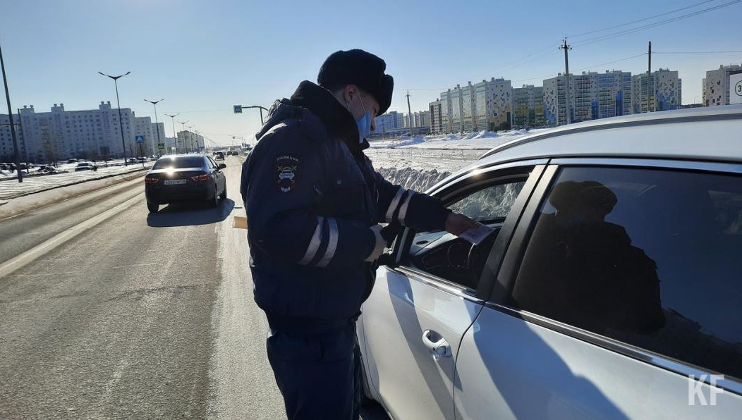В городе прошла массовая проверка водителей.