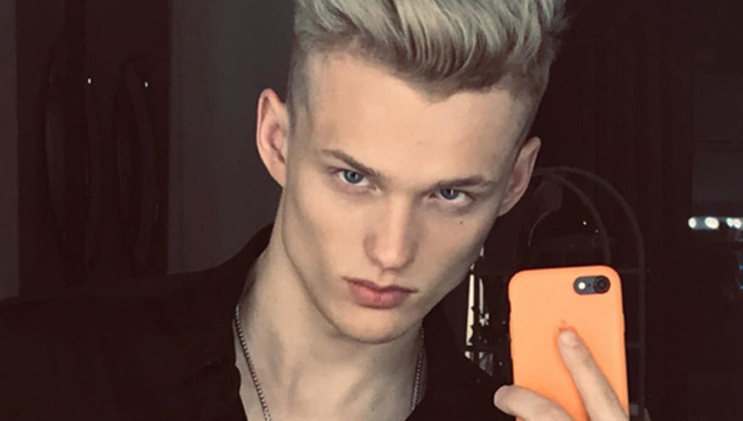 По словам блогера