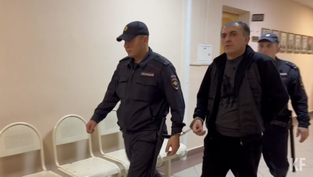 Гурмет Нажмудинов подозревается в краже 300 тысяч рублей.