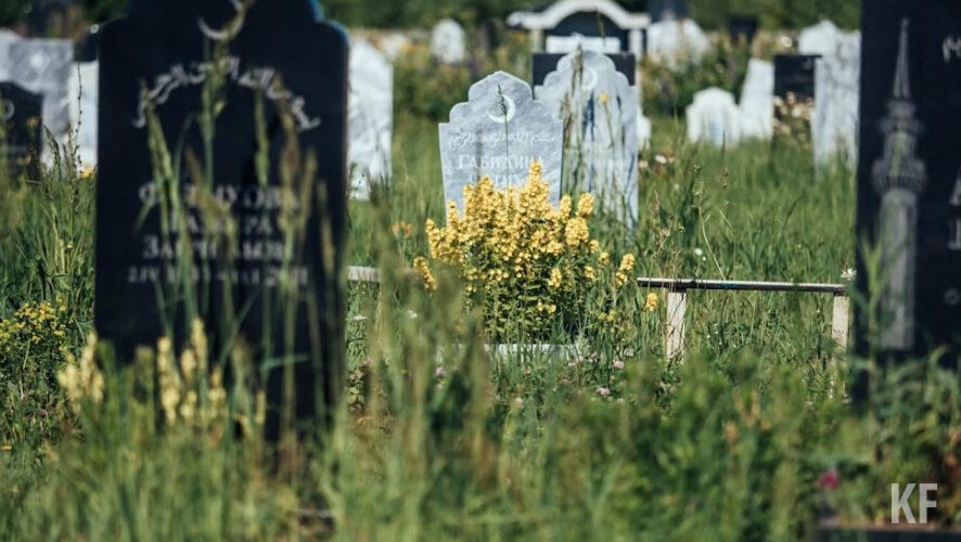 Навестить могилы родных жители республики могут с 6 мая.
