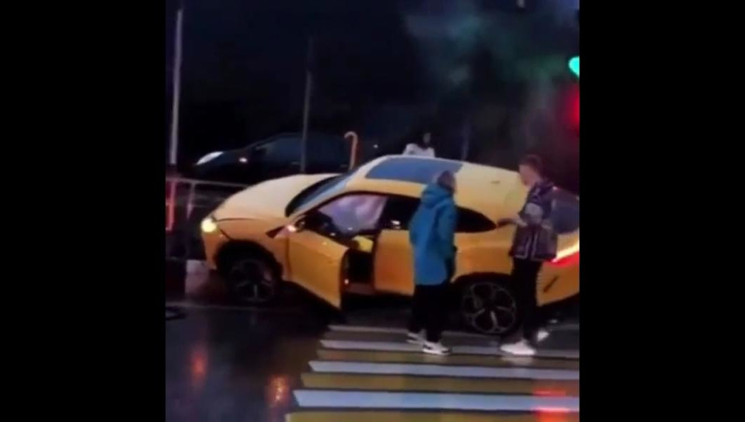 Парень получил права меньше месяца назад.