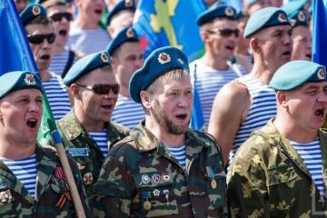 Казанские десантники в «свой» день не купаются в фонтанах