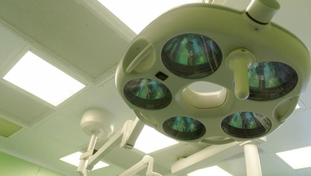 Аналогов силиконовых имплантов в России нет.