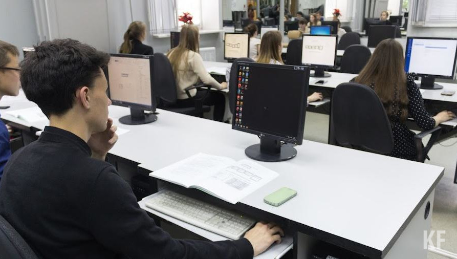 Шесть школ города готовы приступить к работе с ними.