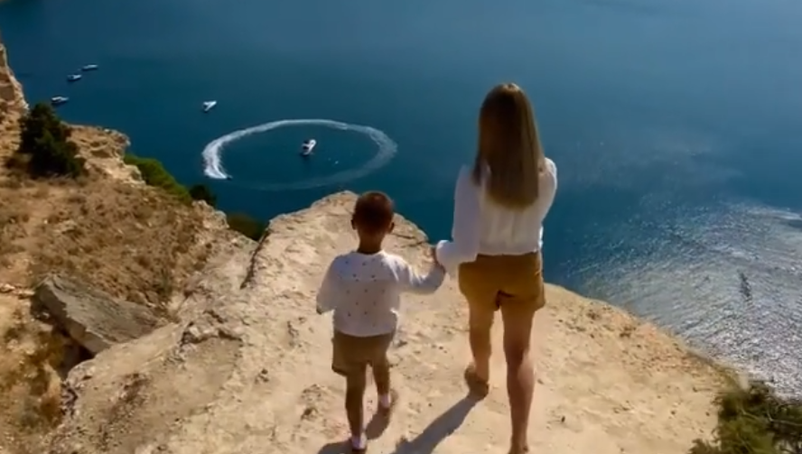 В соцсетях появилось множество гневных комментариев