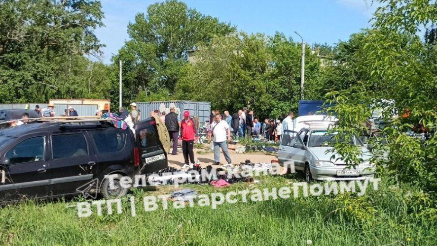 Торговцы продают здесь непригодные вещи