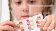 В Набережных Челнах 2-летняя девочка нашла упаковку противозачаточных таблеток и съела оттуда три капсулы