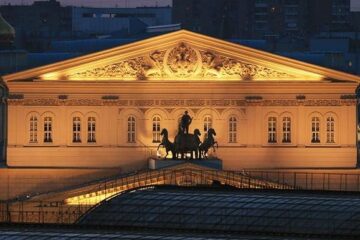 Посетителей Большого театра эвакуировали в Москве