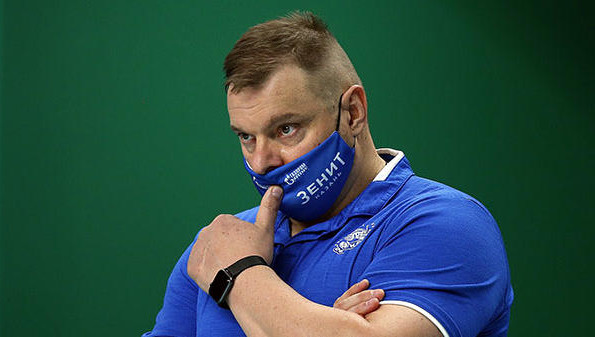 Команда Владимира Алекно продолжает свое падение - седьмое поражение в восьми матчах.