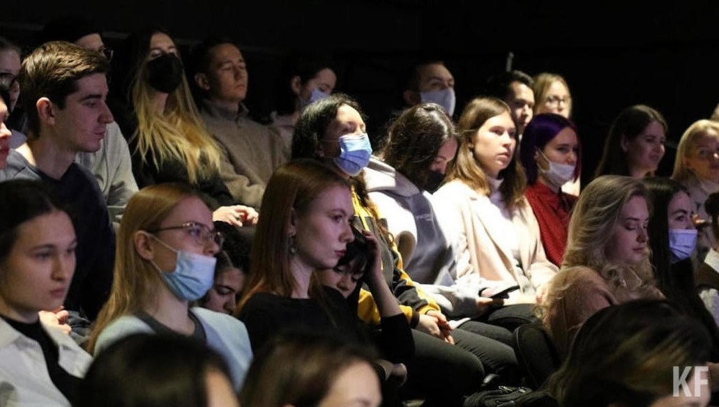 Для этого нужно будет подать заявление на единой цифровой платформе «Работа в России».