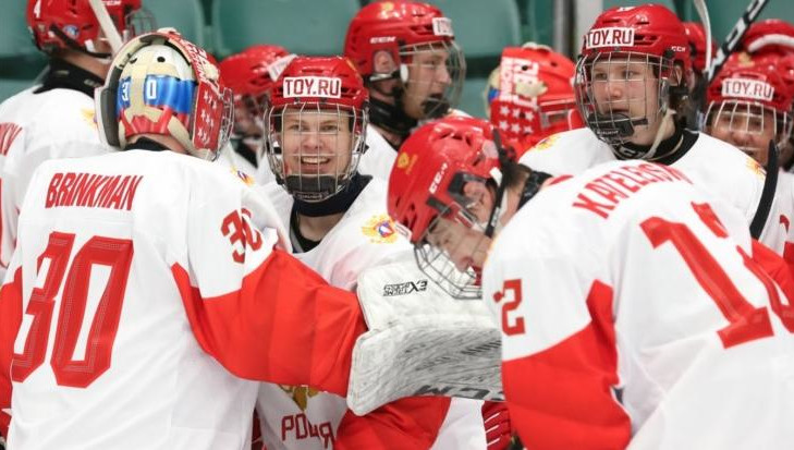 Россияне обыграли финнов в полуфинале и поборется за трофей со сборной Канады.