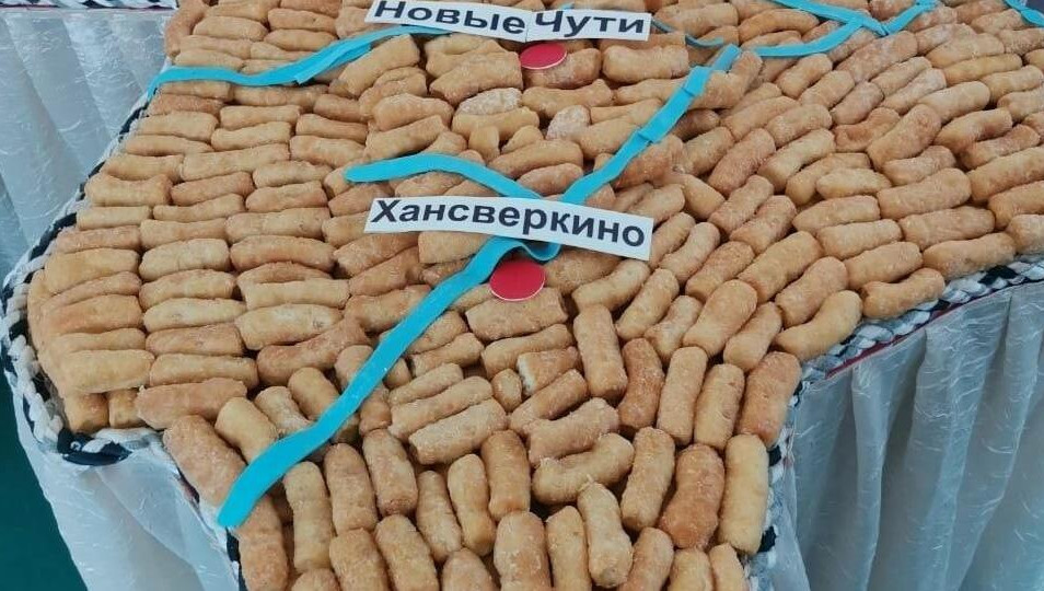 Приготовили самую большую карту района из баурсака.