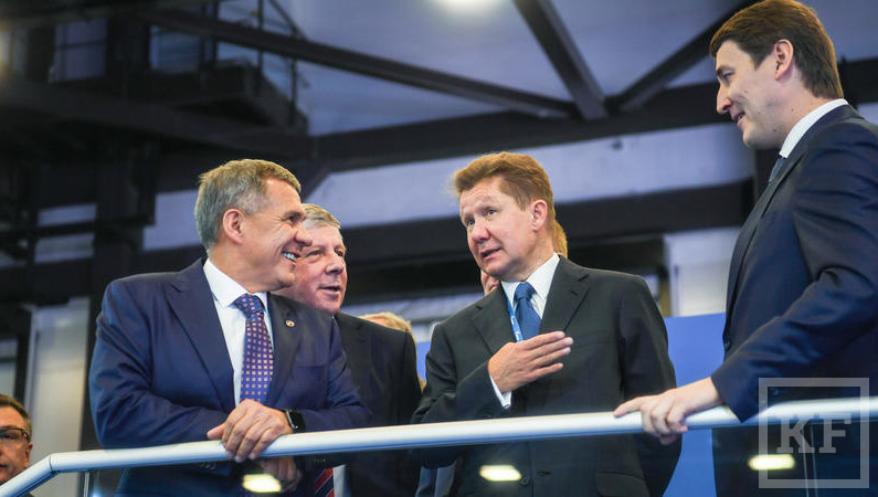Встреча состоялась во время восьмого Петербургского международного газового форума.
