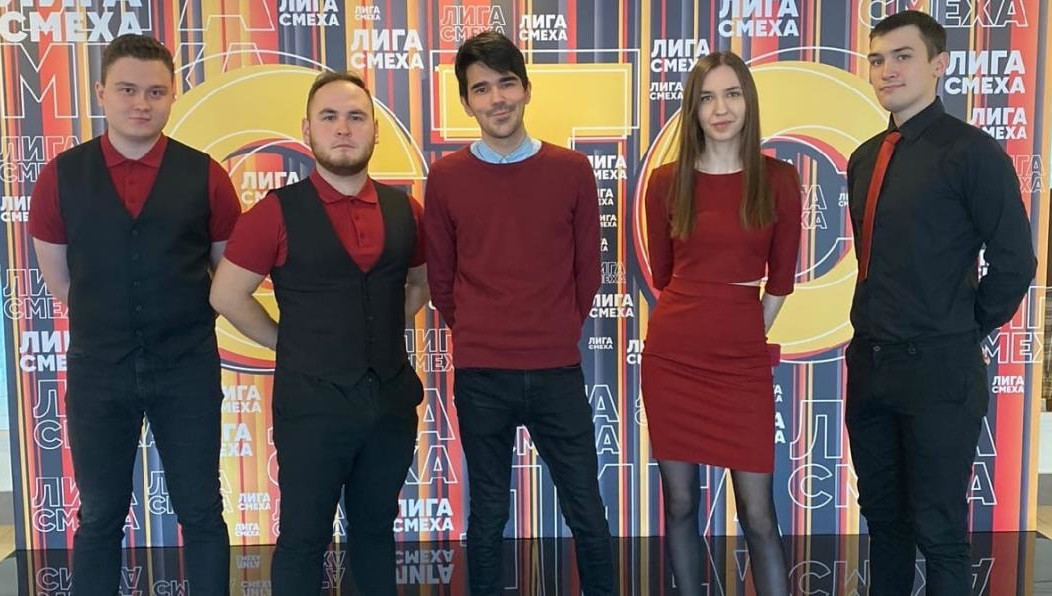 «Лига смеха» - это совместный проект Международного Союза КВН и телеканала «СТС».