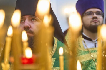 В столицу Татарстана привезли одну из самых почитаемых православных святынь. Мощи объедут всю страну