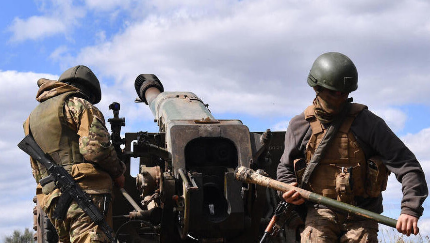 К линии боевого соприкосновения в Запорожской и Херсонской областях перебрасываются войска и военная техника Украины.