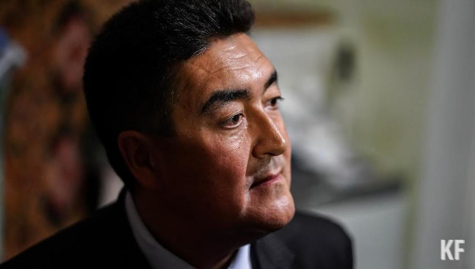 Последние годы он возглавлял администрацию Авиастроительного и Ново-Савиновского районов Казани.