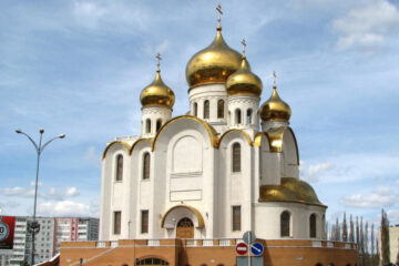 Шествие организуют от Казанского кафедрального собора до храма Рождества Христова.
