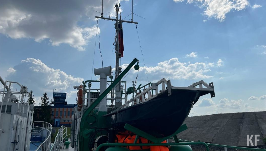 Общие затраты на реконструкцию плавсредства оценивают в 28 млн рублей. При исследовании реки не обнаружилось превышений по контролируемым параметрам.