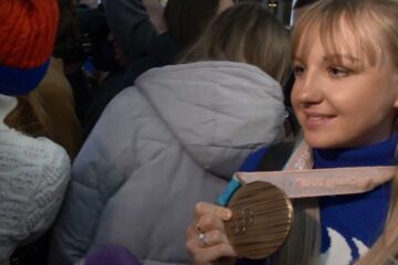 Бронзовая призерка Олимпиады-2018 лыжница Анна Нечаевская